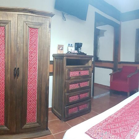 Nuestras Raices Hotel - Museo - Restaurante San Cristóbal de Las Casas Extérieur photo